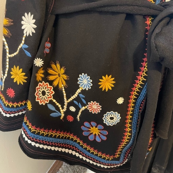 Charlie Paige Black Colorful Embroidered Cardigan Size S/M - Picture 5 of 9